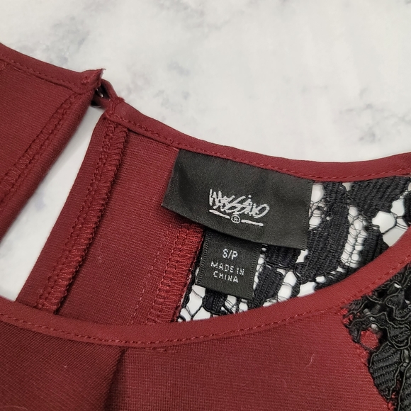 Mossimo Maroon Dress Sleeveless Black Lace Detail Small - Picture 6 of 11